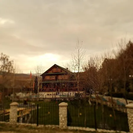 ホテル Sofra Kolonjare Agroturizem